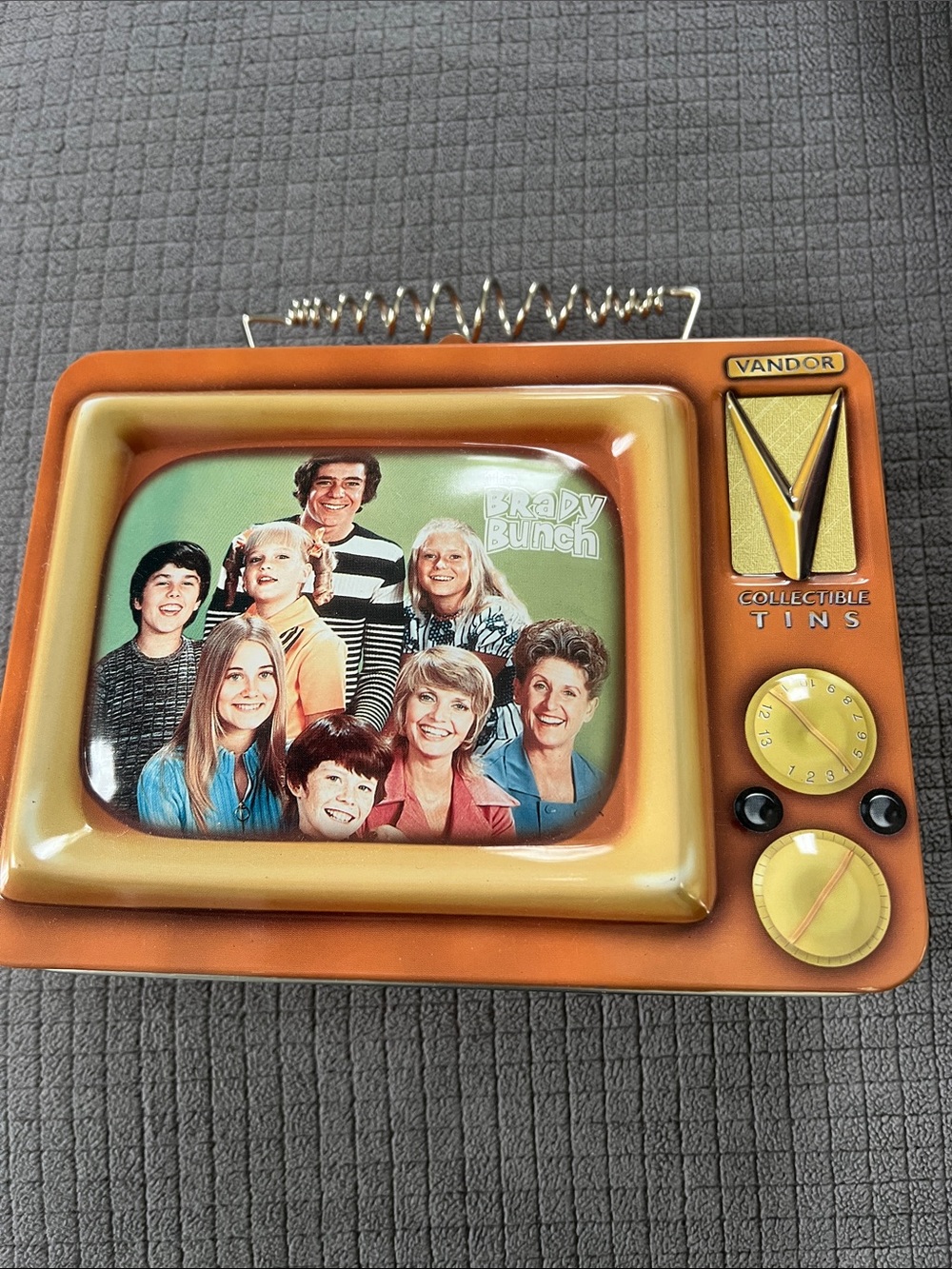 The Brady Bunch Vintage TV Collectible Tin - Orange